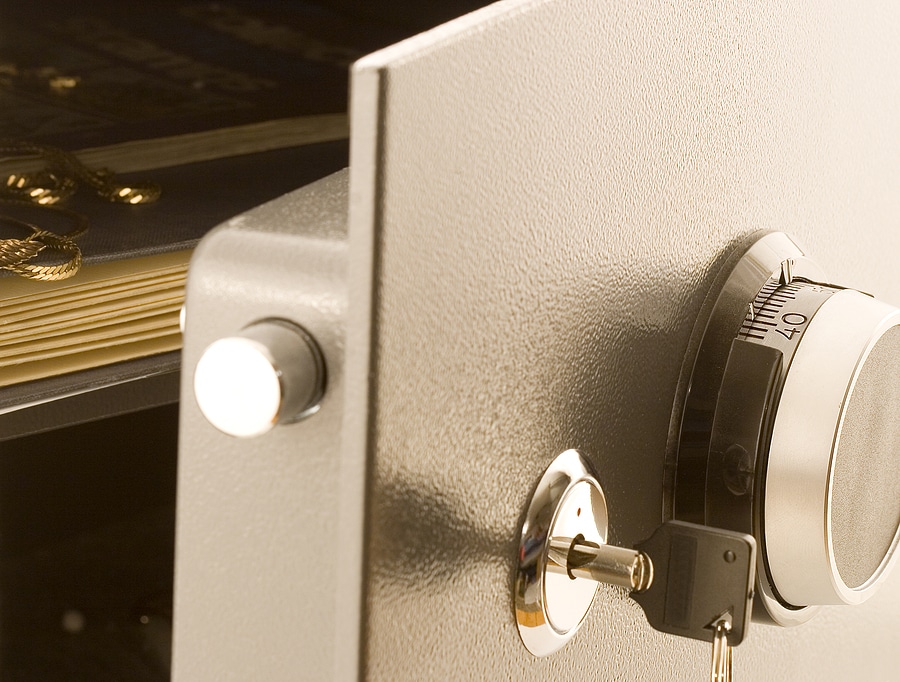 5 Telltale Signs You Need a New Safe 